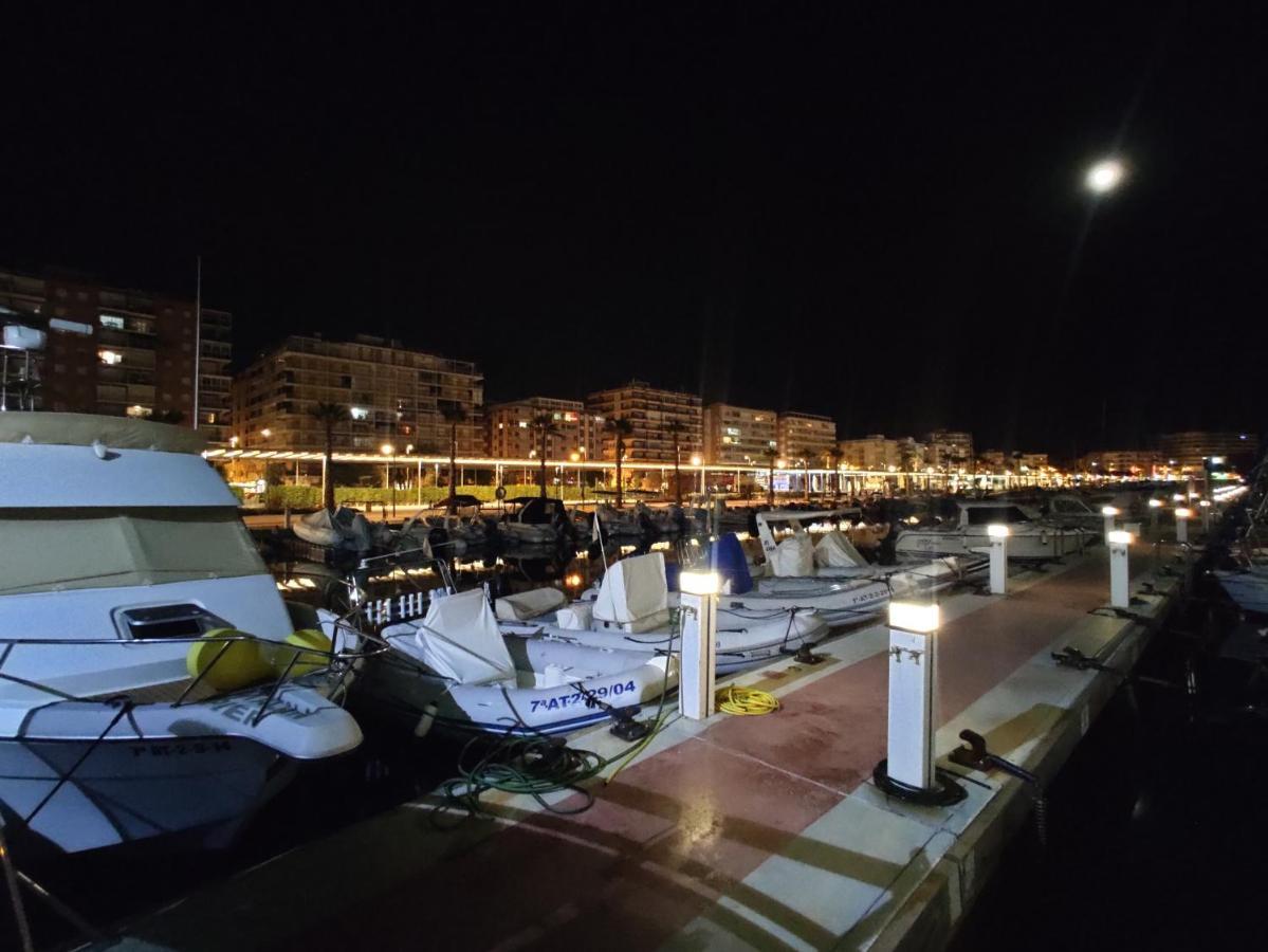Beautiful Flat With Sea View And Sound Of The Surf Apartman Santa Pola Kültér fotó
