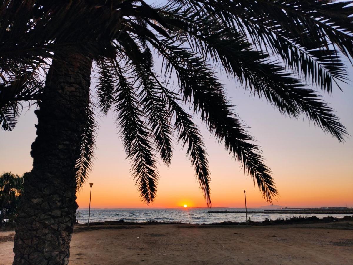 Beautiful Flat With Sea View And Sound Of The Surf Apartman Santa Pola Kültér fotó